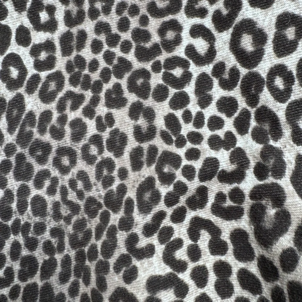 Michael Kors Womens Gray Black Leopard Print Skinny Pants Size M Gold Hardware